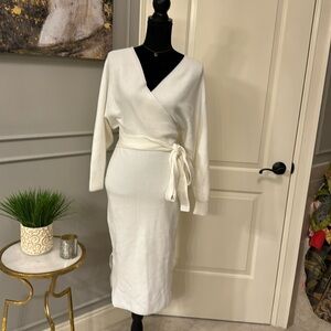 Never used Beautiful White belted  sweater dress size S